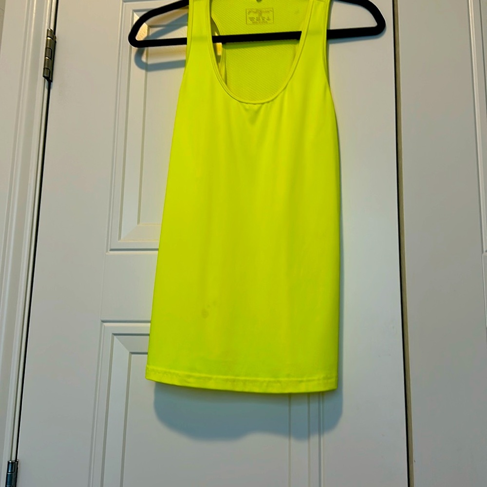 Workout Active Wear Tee Size 6/8